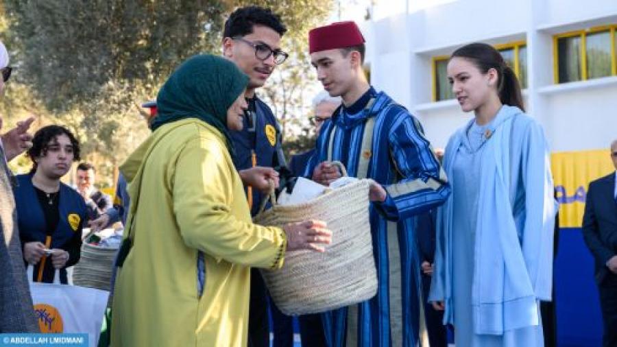 بتعليمات ملكية سامية، صاحب السمو الملكي ولي العهد الأمير مولاي الحسن وصاحبة السمو الملكي الأميرة للا خديجة يعطيان بالرباط انطلاقة العملية الوطنية “رمضان 1446” التي سيستفيد منها نحو 5 ملايين شخص