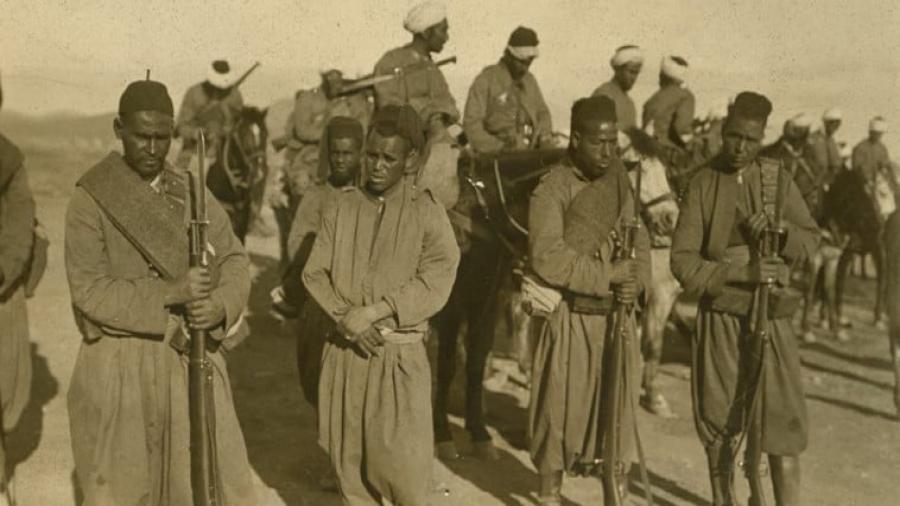 ثورة الملك والشعب في ذكراها ال72..استحضار للتلاحم الوثيق بين العرش والأمة والتزام بمواصلة حمل مشعلها في ظل الوحدة الوطنية والترابية
