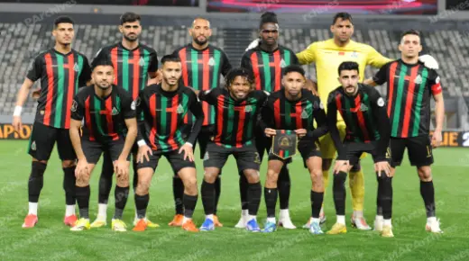 دوري أبطال إفريقيا لكرة القدم (ربع النهائي/إياب).. الجيش الملكي يفوز بالقاهرة على بيراميدز المصري (2-1) ويتأهل إلى نصف النهائي