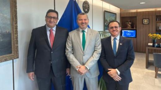 السيد قيوح يجري مباحثات بلندن مع الأمين العام للمنظمة البحرية الدولية