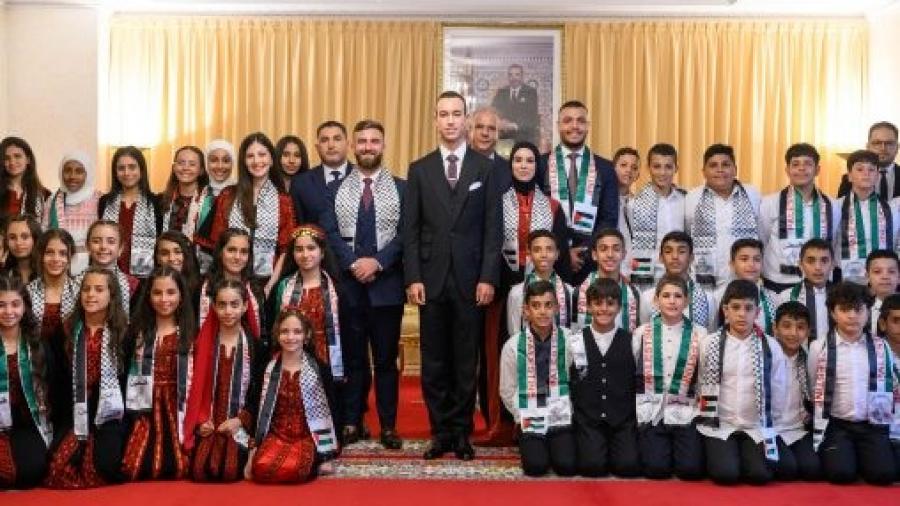 صاحب السمو الملكي ولي العهد الأمير مولاي الحسن يستقبل الأطفال المقدسيين المشاركين في الدورة الـ 16 للمخيم الصيفي لوكالة بيت مال القدس الشريف