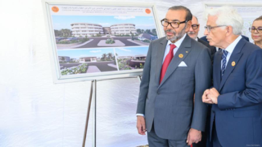 الدار البيضاء- سطات.. جلالة الملك يعطي انطلاقة أشغال إنجاز مشروع تضامني لاستقبال وإعادة التأهيل النفسي والاجتماعي للأشخاص ذوي الأمراض العقلية