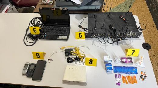 الشرطة القضائية بالناظور : تحريات ميدانية وتقنية دقيقة مكنت من رصد ثلاثيني يحول مكالمات دولية وتحويلها إلى مكالمات وطنية باستعمال تقنيات رقمية متطورة