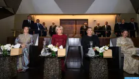 صاحبات السمو الملكي الأميرات للا خديجة وللا مريم وللا حسناء يحضرن رفقة السيدة بريجيت ماكرون العرض الافتتاحي للمسرح الملكي الرباط