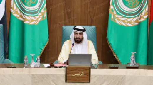 رئيس البرلمان العربي يدين استهداف ناقلة إماراتية أثناء مرورها من مضيق هرمز