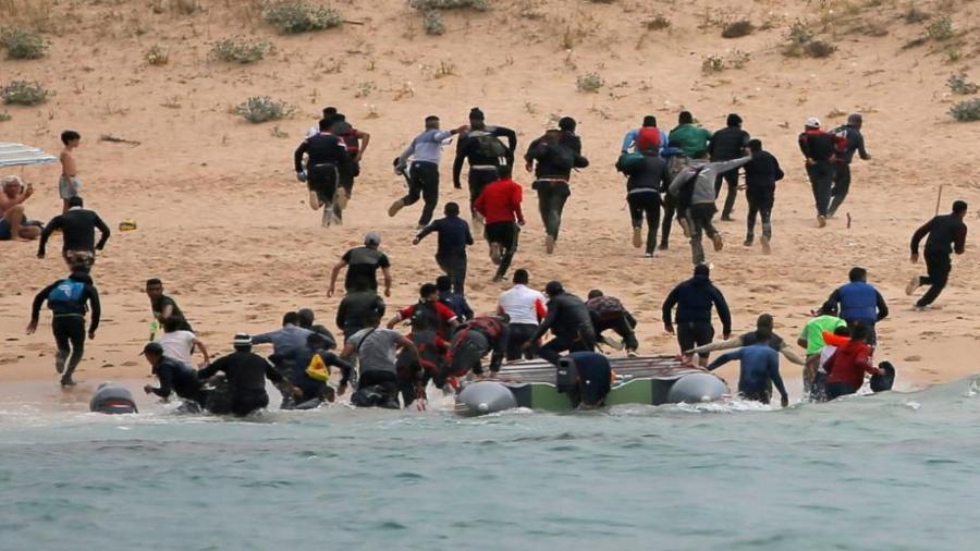 لا يمكن لقاض إسباني تقويض منظومة مكافحة الهجرة غير النظامية، ثم مطالبة المغرب بتحمل التبعات (مصدر حكومي مغربي)